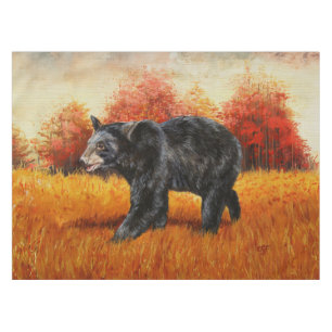 Mantel Oso Negro en el bosque otoñal