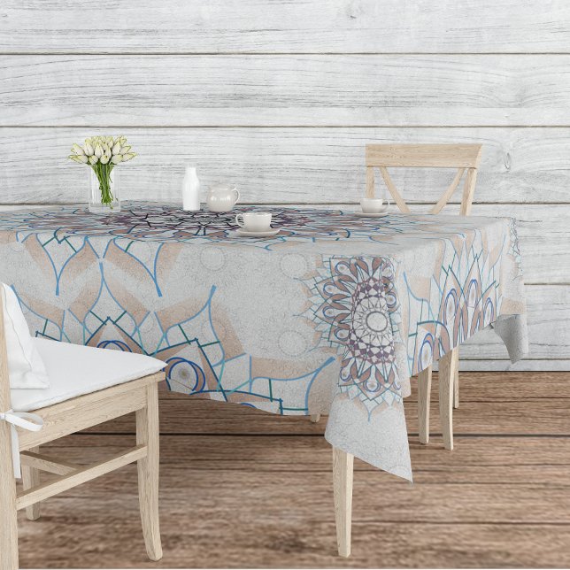 Mantel Pequeña floral blanca caída al campo (Subido por el creador)