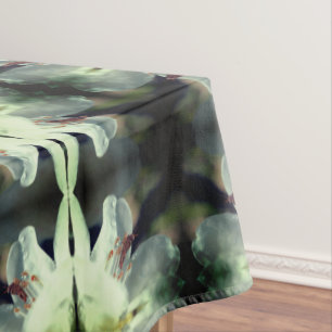 Mantel Pequeño Grasador Sobre Flor Azalea Blanca Resumen