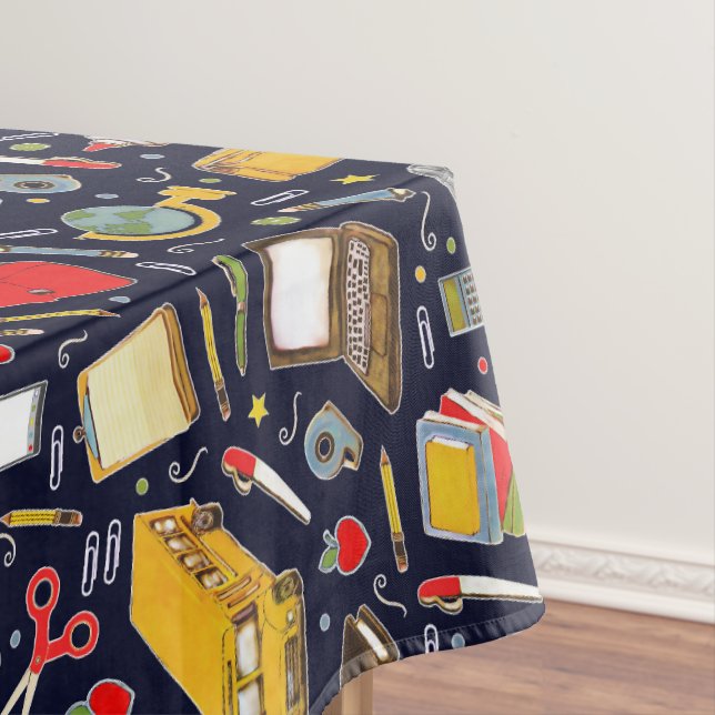 Mantel Profesora de la Escuela de Educación (In Situ)