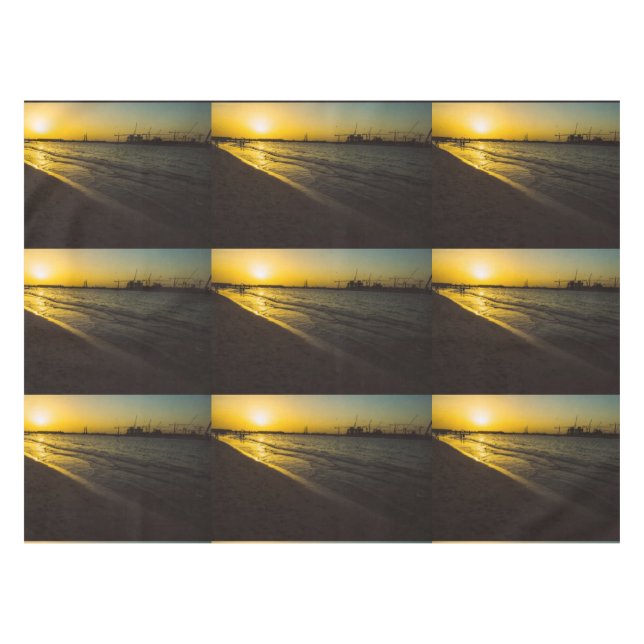 Mantel Puesta de sol en la playa de Dubai (Frente (Horizontal))
