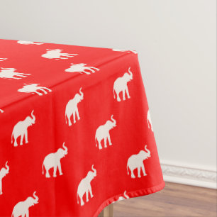 Mantel rojo afortunado lindo del elefante