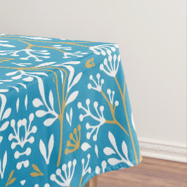 Mantel Seamless Floral Pattern: White and Gold on Blue