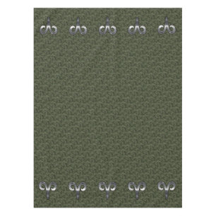 Mantel Símbolo plateado Aries Zodiac en verde camo digit