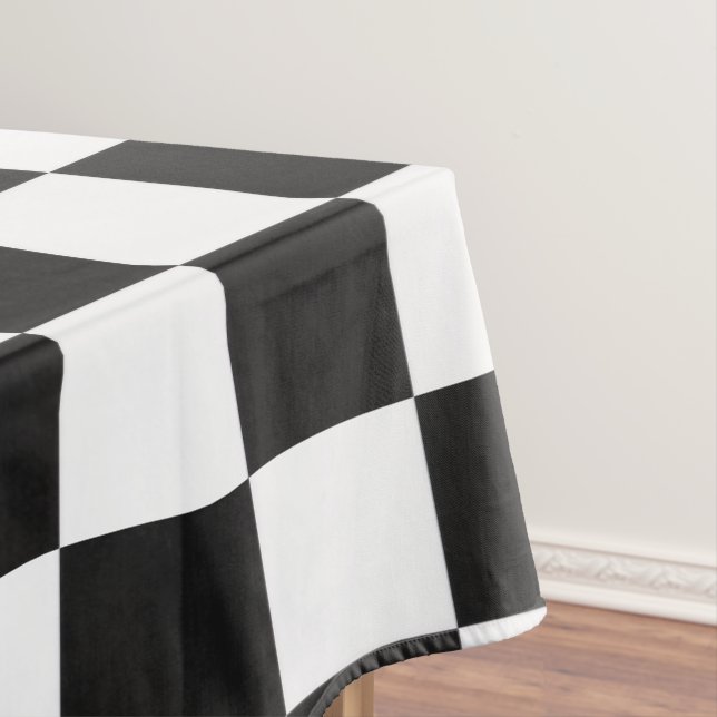 Mantel Sophisticated Black & White Checkered Party Picnic (In Situ)
