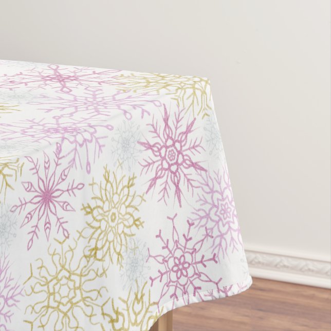 Mantel Sparkling Pink Snowflakes (In Situ)