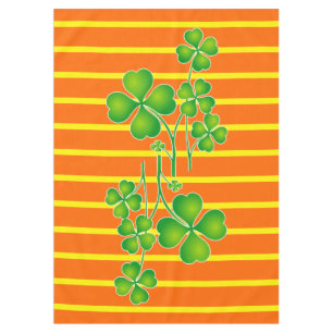 Mantel St. Patrick's Day Clover / Shamrock + tus ideas