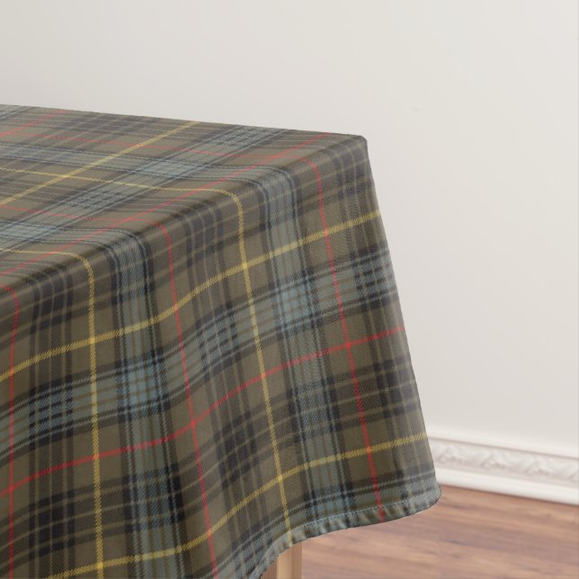 Mantel Stewart Hunting Weathered Tartán Plaid Pattern (In Situ)