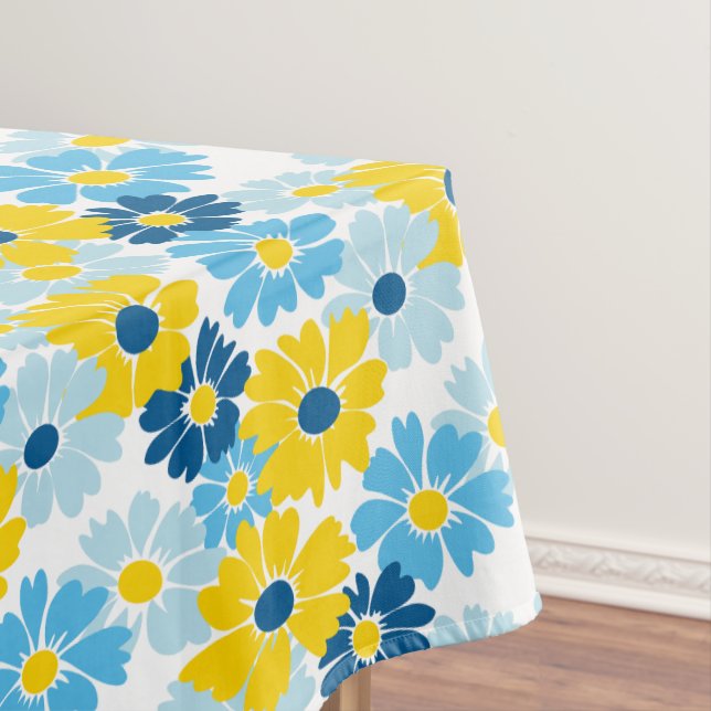 Mantel Sunshine Blue Sky Blooming Daisy (In Situ)