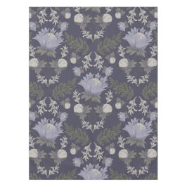 Mantel Symmetrical dark purple floral pattern