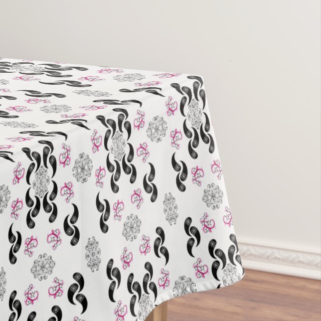 Mantel Tablecloth (In Situ)