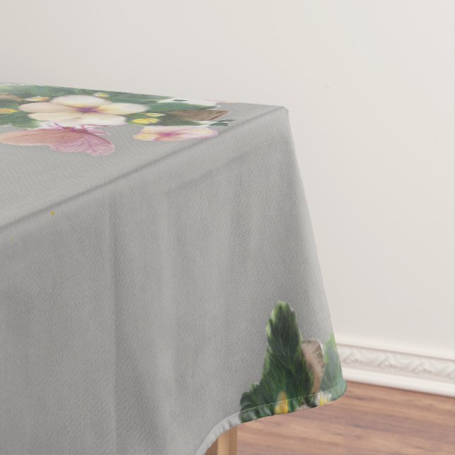 Mantel Tablecloth (In Situ)