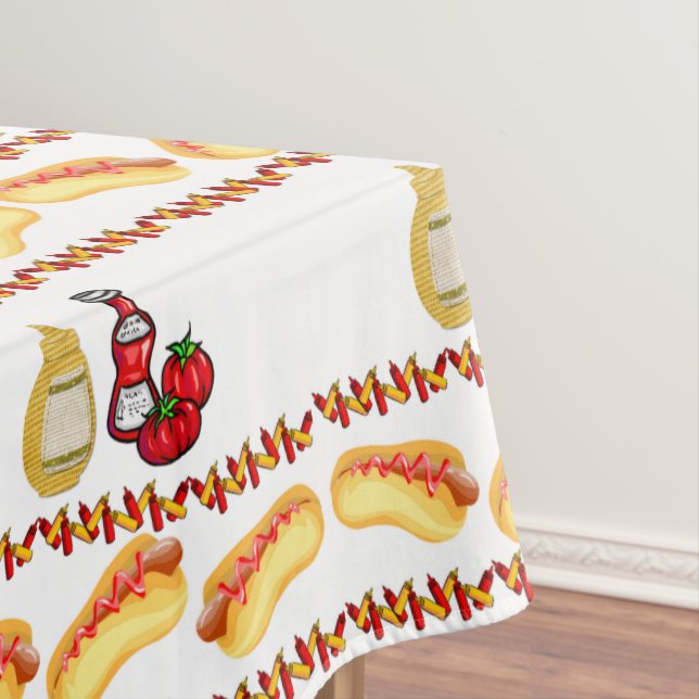 Mantel Tablecloth Hotdog Ketchup Mustard Food (In Situ)