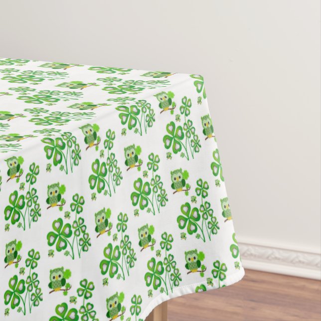 Mantel Tablecloth Saint Patrick's Day Owl (In Situ)