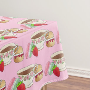 Mantel Tarde Fiesta de té Macarons Teacup Scone Berry