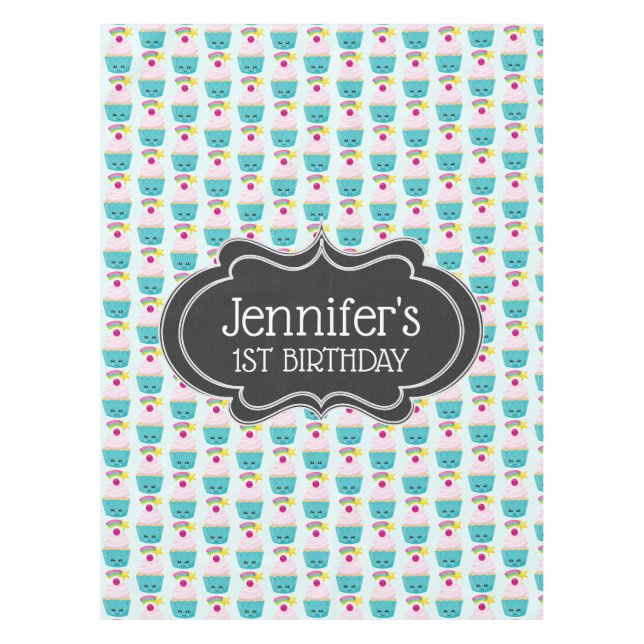 Mantel Torta azul dulce con cara de Kawaii Cumpleaños (Anverso)