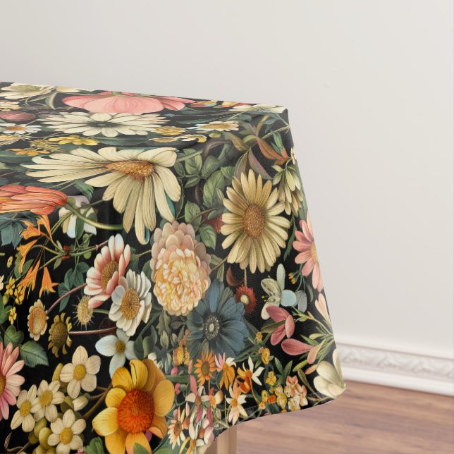 Mantel Vintage Flower Blooms Seamless Pattern (In Situ)
