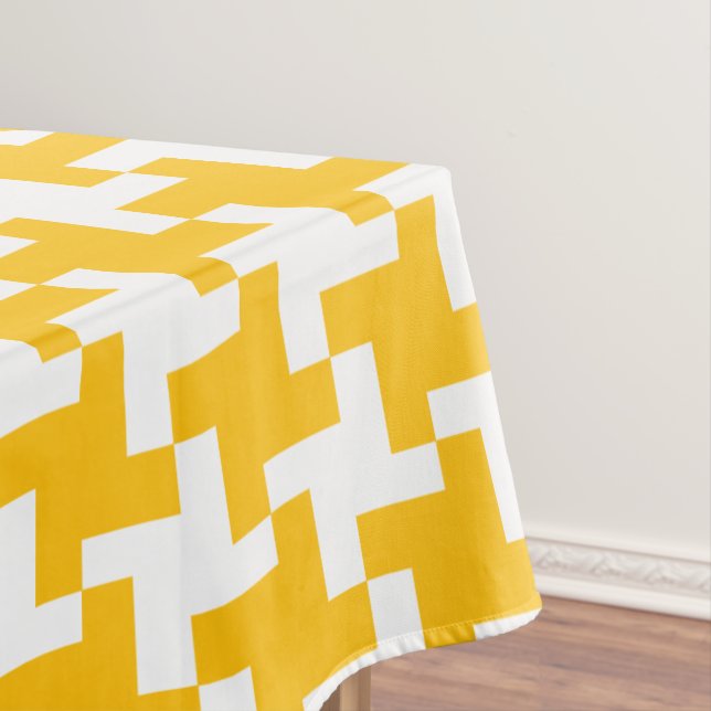 Mantel Vintage Houndstooth Pattern (In Situ)