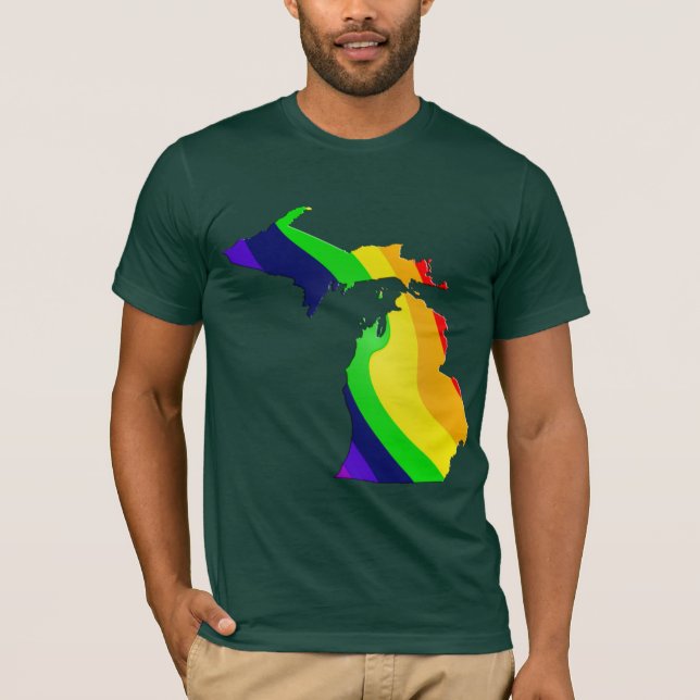 Mapa de Michigan en una camiseta del arco iris (Anverso)