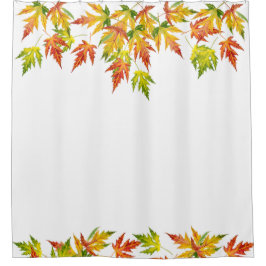 Maple plateado en una cortina de ducha