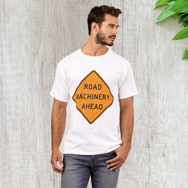 Maquinaria vial por delante de la camiseta de los  (Subido por el creador)
