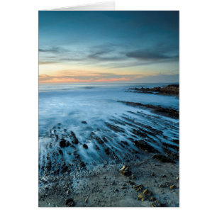 Mar azul al atardecer, California