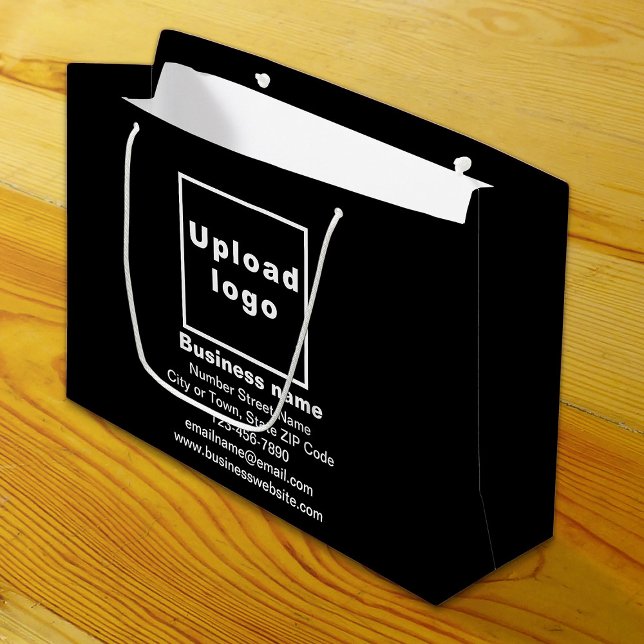 Marca comercial en bolsa de regalo de gran tamaño  (Build brand name awareness. Your business brand on black large gift bag.)
