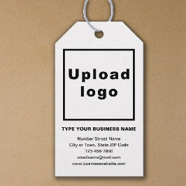 Marca comercial en etiqueta de regalo blanco