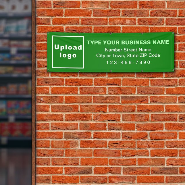 Marca comercial en una pancarta verde larga (Green long banner with your business brand)