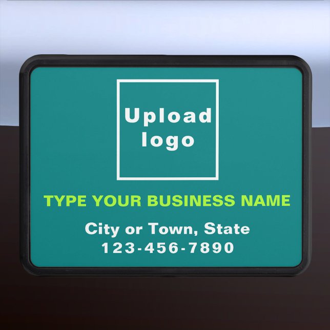 Marca comercial sobre la cubierta Verde azulada de (Advertise your business while on the road. Teal green business branding on plastic hitch cover.)
