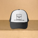 Marca de negocios negra en sombrero para camionero<br><div class="desc">Marca de negocios negra con sombrero de camionero de personalizable. Personalizar tecleando su nombre de negocio y subiendo su logotipo de negocio. Puede incluirlo en sus productos promocionales, regalar artículos o regalos a sus clientes o clientes, una estrategia de marketing para promocionar su negocio o su marca. Un camionero de...</div>