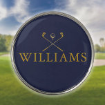 Marcador Para Pelotas De Golf Club De Golf Gold Y Navy Blue Nombre Personalizado<br><div class="desc">Personalice el nombre en la tipografía clásica para crear un regalo de golf único y mantenerlo para cualquier golfista. Diseñado por Thisisnotme©</div>