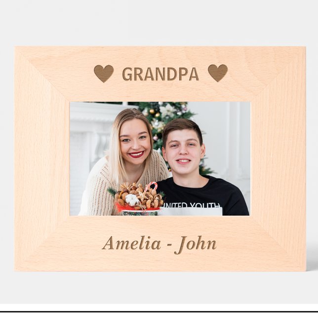 Marco de foto de madera personalizado con el nombr (Subido por el creador)