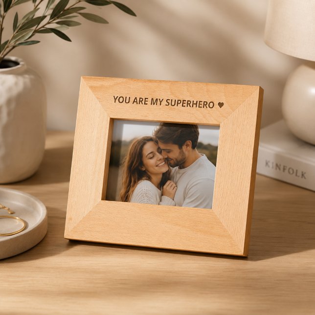 Marco de superhéroe personalizado - regalo del día (Subido por el creador)