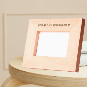 Marco de superhéroe personalizado - regalo del día