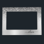 Marco Magnético Purpurina de Monograma Plateado Sparkle Girly Scri<br><div class="desc">Purpurina De Espuma Metálica De Relieve metalizado Faux Plateado Cepillado Monograma Metalizado Marco Magnético. Esto hace que la graduación perfecta, el cumpleaños, el boda, la ducha de novia, el aniversario, la ducha de bebé o la fiesta de soltera sea un regalo para alguien que ama el lujo glam y los...</div>
