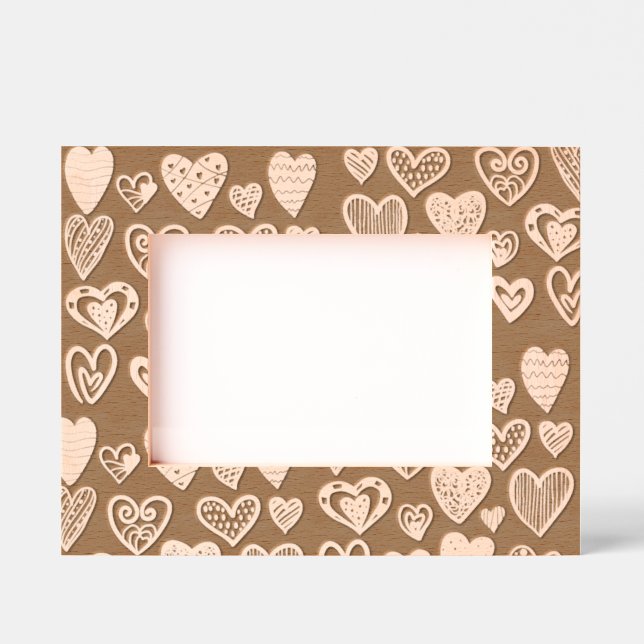 Marcos de madera grabados con corazones ingeniosos (Anverso)