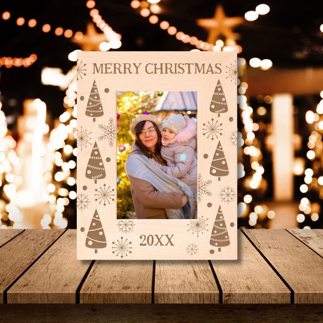 Marcos Grabados Árboles navideños y copos de nieve (Subido por el creador)