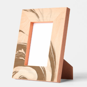 Marcos Grabados Artículos impresos en la mesa de decoración del ho