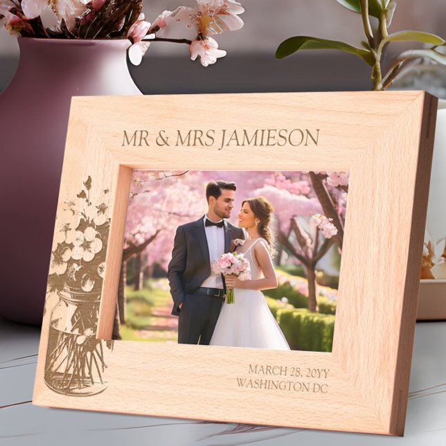 Marcos Grabados Cherry Blossom Mr. and Mrs. Boda Photo (Mr and Mrs Wooden Photo Frame from the Cherry Blossom wedding collection by Darling & May)