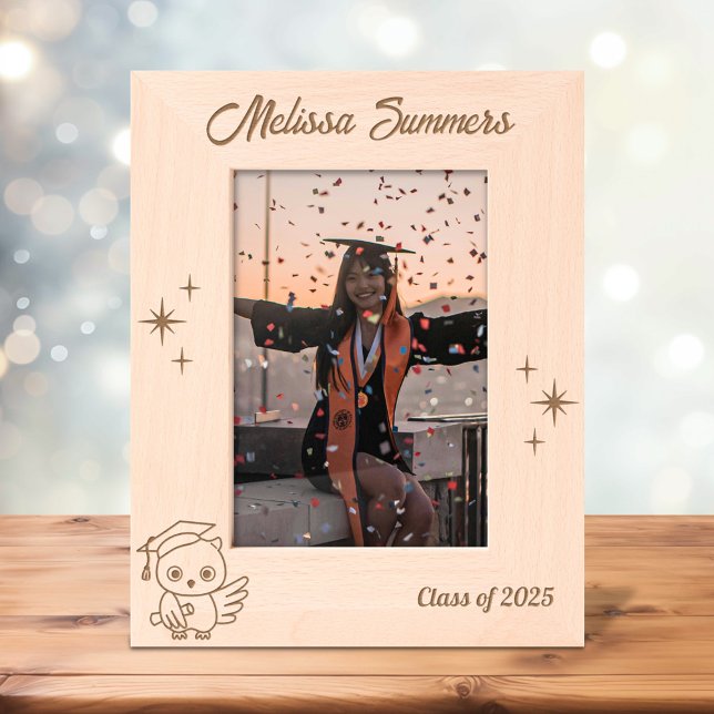 Marcos Grabados Desplazamiento de Gorra de graduación de búho 5x7 (Subido por el creador)