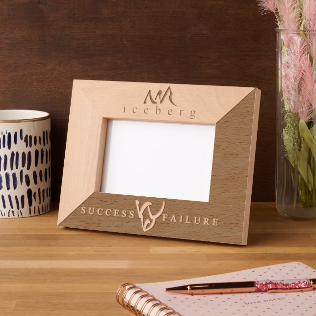 Marcos Grabados Elegante obra de arte de Iceberg, Personalizable (Izquierda)