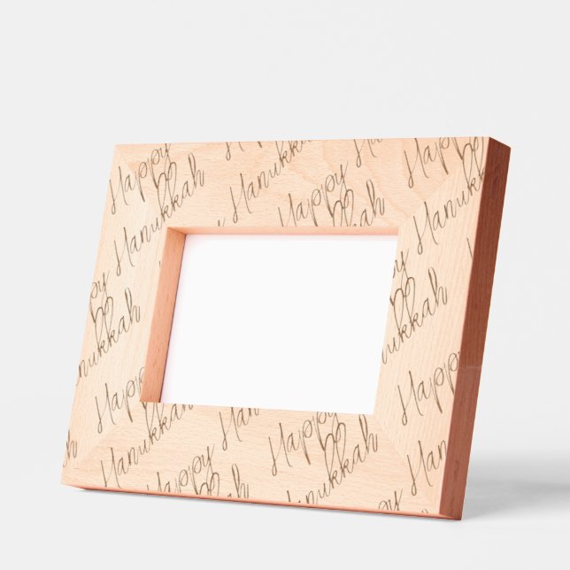 Marcos Grabados Feliz Hanukkah Etched Wood Typography Timeless (Izquierda)