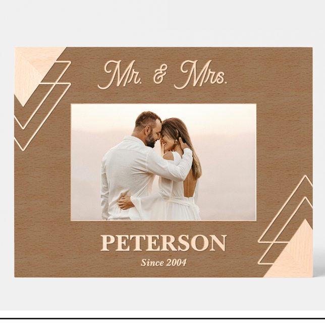 Marcos Grabados Geometric Mr. Mrs Couple Personalizado Wood Pictur (Subido por el creador)