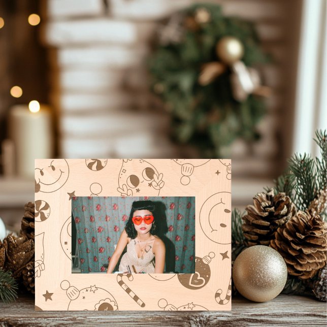Marcos Grabados Groovy Navidades Wooden (Smiley Face Christmas Laser Etched Frame)