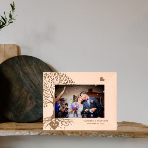 Marcos Grabados Monograma moderno Nombres de corazón Árbol de Boda