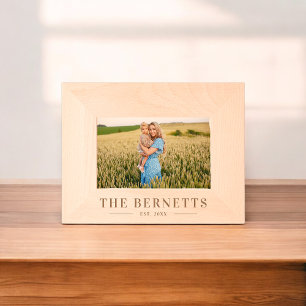 Marcos Grabados Nombre de familia elegante