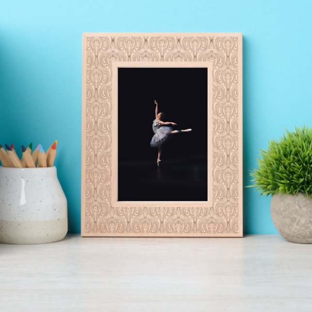 Marcos Grabados Patrón de plumas de pavo real de estilo Art Nouvea (Subido por el creador)