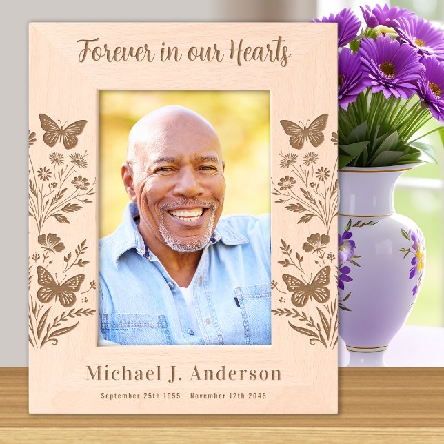 Marcos Grabados Personalizado Memorial Floral Forever Hearts Wood  (Subido por el creador)