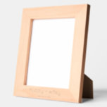 Marcos Grabados Personalizado Moderno, simple Boda de pelucas<br><div class="desc">Presentamos al Personalizado Boda Moderno y Simple de Hubby Wifey, Enmendado de marcos, un regalo de marco fotográfico muy personalizado diseñado para celebrar el amor y la unión. Diseñado con cuidado, este marco de madera con láser es la manera perfecta de conmemorar momentos especiales para recién casados o parejas que...</div>